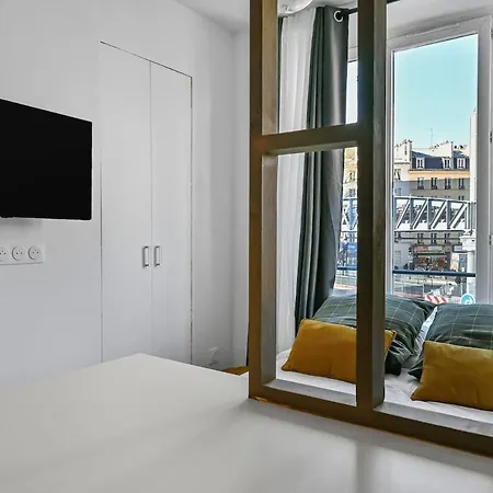 Canal - Intimate Faubourg Paris